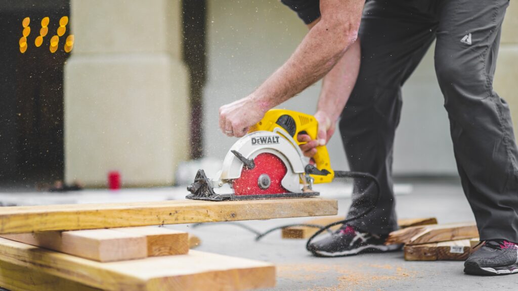 cutting material sawdust